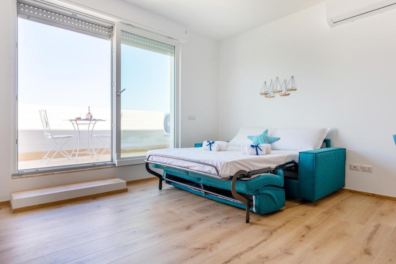 Waterfront Apartment With Seaview Balcony 巴里 外观 照片