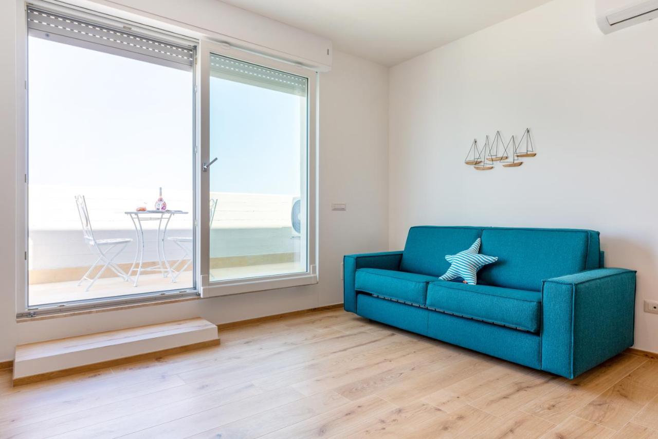 Waterfront Apartment With Seaview Balcony 巴里 外观 照片